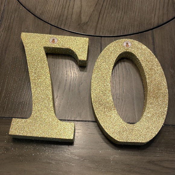 70 in Gold/Glitter - Picture 2 of 4